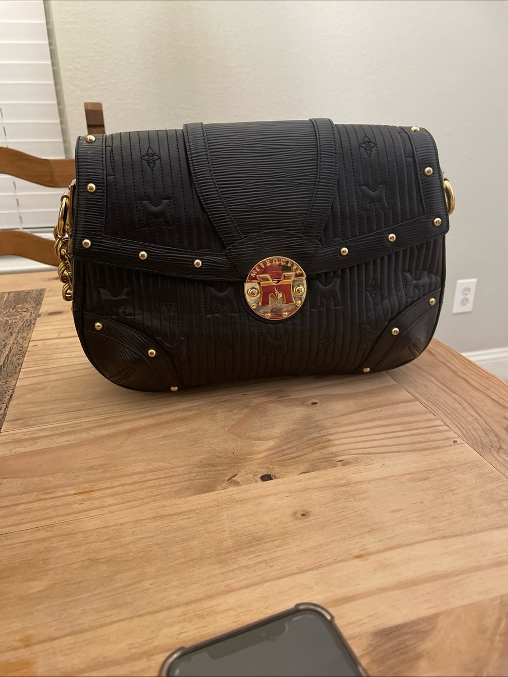 Metro city Black Designer-Style Quilted Shoulder Bag with Gold Hardware